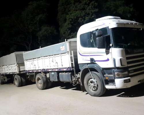 Camion Marca Scania 114320