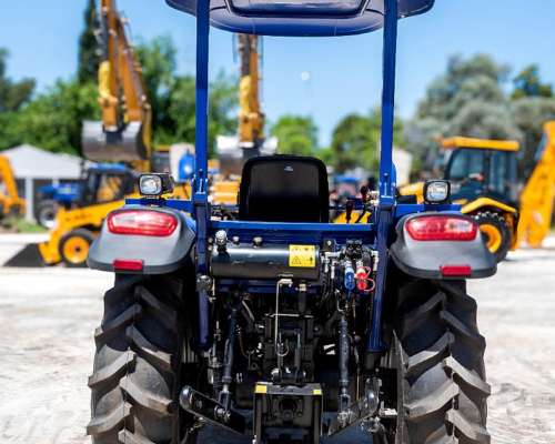 Tractor Lovol TE504 50hp 4X4