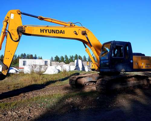 Excavadora Hyundai Robex 220 LC