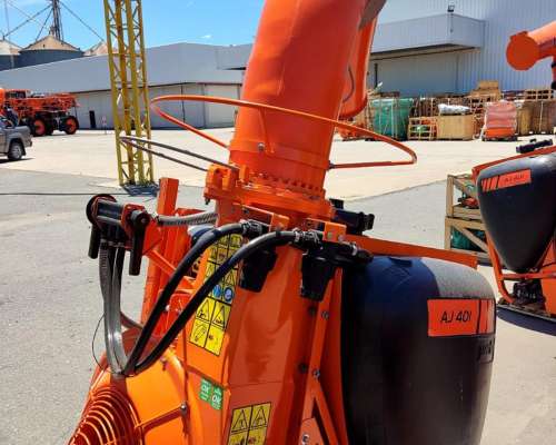 Pulverizador Cañon Jacto AJ 401 3p - Tambo, Feed Lot, Mosca
