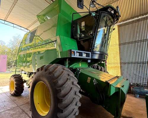 John Deere 1550, con Plataforma 25p
