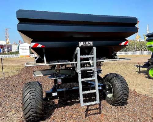 Fertilizadora Bernardin Vortex 3000 Litros 36 Metros