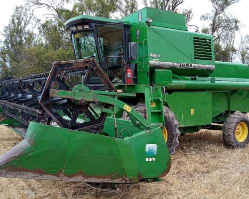 Una John Deere 1185