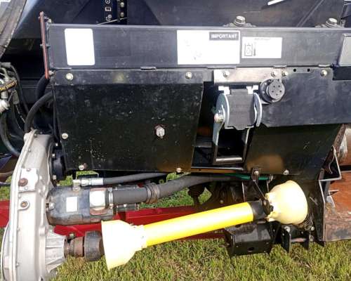 Draper Macdon de 35 Pies, Año2012, MB Estado, de Dueño de CA