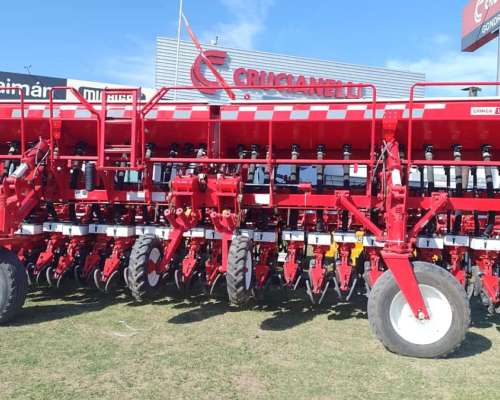 Sembradora Crucianelli Gringa 23 a 35 2022