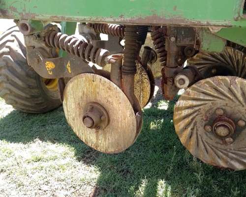 Sembradora Erca de 14 a 52 en muy Buen Estado