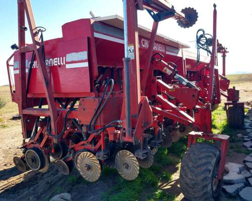 Sembradora Crucianelli Pionera 2008