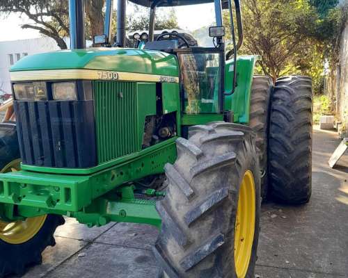Tractor John Deere 7500