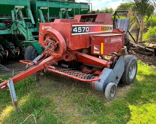 Enfardadora Hesston 4570. año 2006.