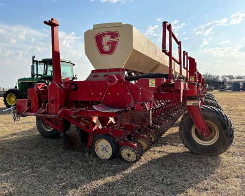Sembradora Giorgi Precisa 8000 de 26 a 52 muy Buen Estado