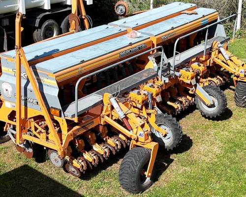 Sembradora Agrometal TX Mega de 19 a 35