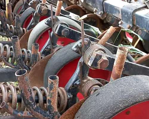 Sembradora Tanzi 4300 con Alfalfero Disponible Entrega
