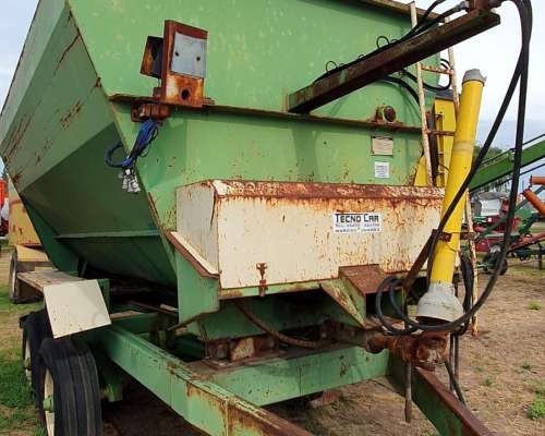 20 - Mixer Tecnocar 8 M. Usado