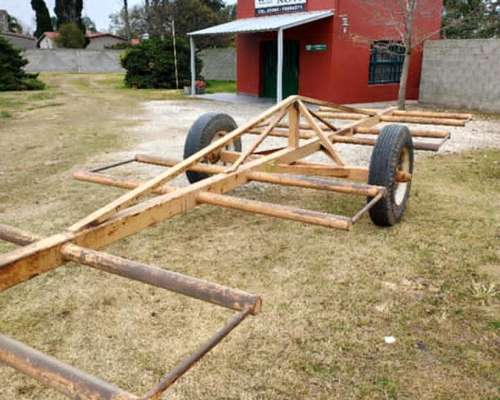 Acoplado Transportador de 8 Rollos. - Agroads