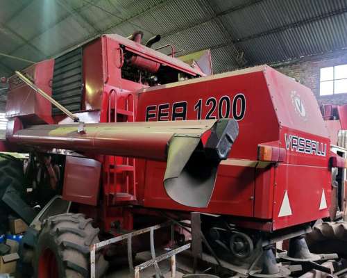 Vassalli 1200 FEA 3000 Horas Doble Tracción