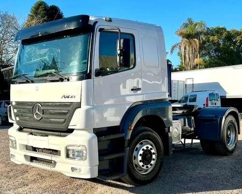 Camión Mercedes Benz Axor 1933 S36 año 2011 Cabina Original
