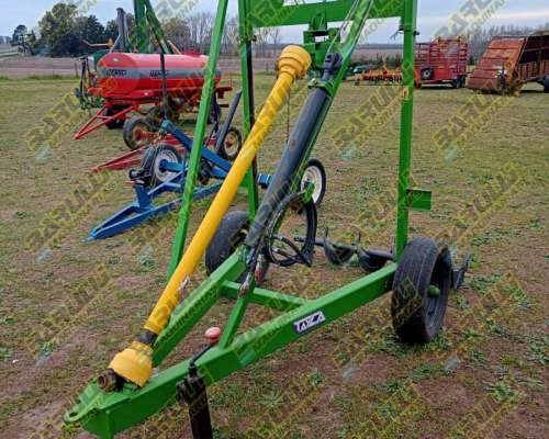 Hoyadora de Arrastre Tayca Hidráulica Nueva