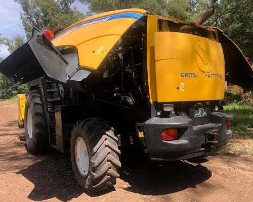 Picadora de Forrajes New Holland FR9050