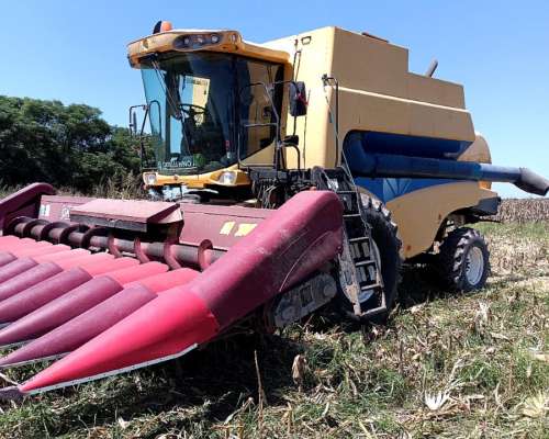 Vendo Cosechadora New Holland CS 660 año 2008 Doble Tracción
