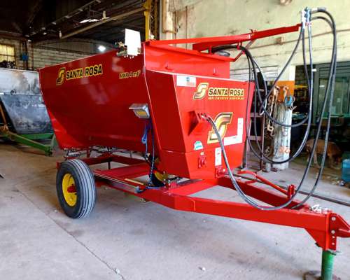Mixer Santa Rosa de 4 MTS3 en UN Eje