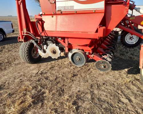 Sembradora Crucianelli Gringa V de 12 a 52 cm Doble Fertil