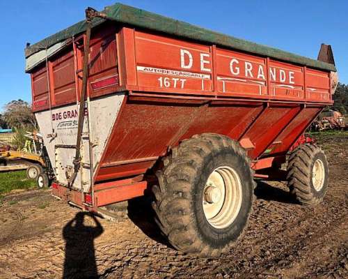 Tolva Autodescargable Degrande 16 TN, muy Buena