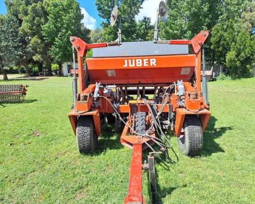 Sembradora Juber 2018 de 14 a 21 con Alfalfero