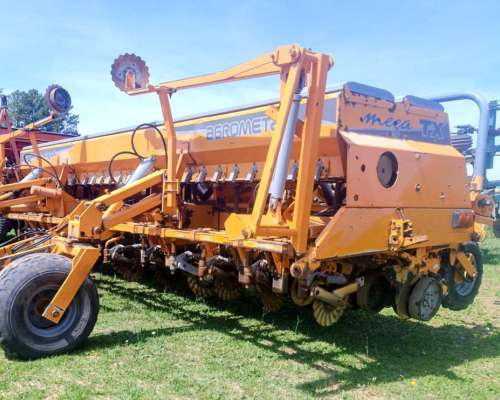 Sembradora Agrometal TX Mega de 13 a 52