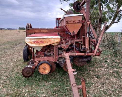 Sembradora Apache SMA 6100