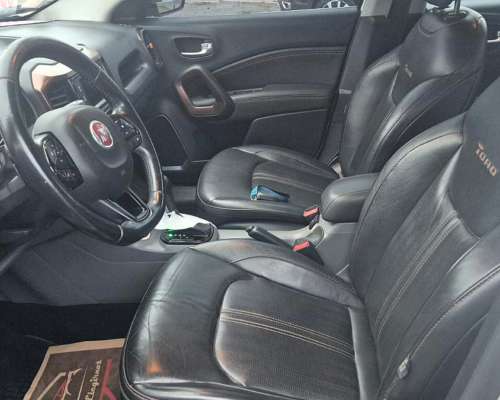 Fiat Toro Volcano 2.0 4X4 AT (2017)