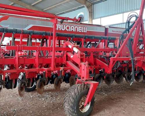 Sembradora Crucianelli Gringa, año 2011, 16 a 52, Neumatica