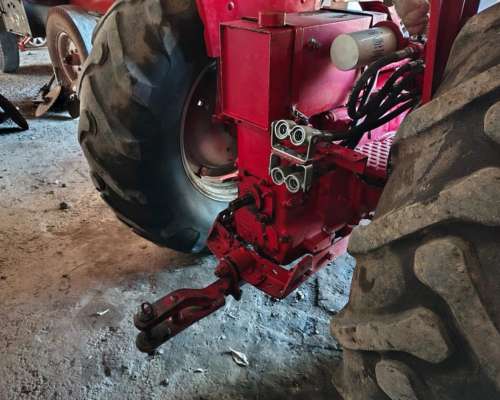 Tractor Case 830 75hp