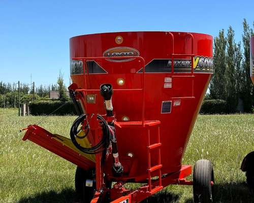 Mixer Vertical Loyto V6000 con Cubiertas