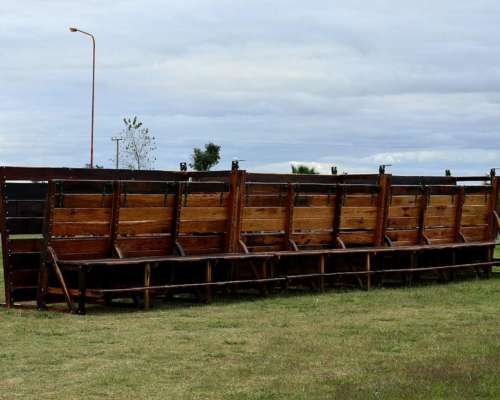 Instalaciones Rurales Ganaderas: Mangas, Bretes y Corrales