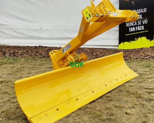 Niveladora Mecanica 3p 2100. Grosspal