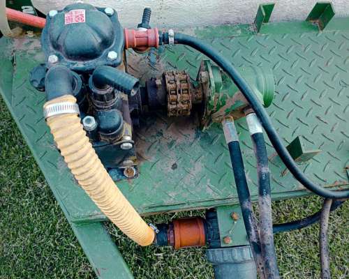 Pulverizador de 1000 Lts. Fraresso