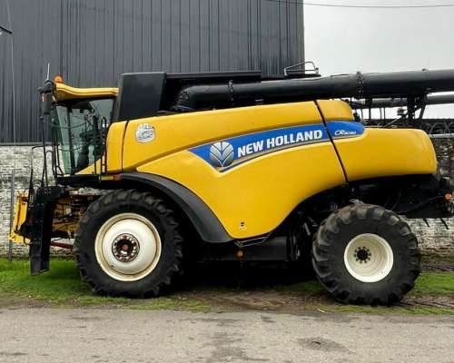 Cosechadora New Holland CR8090 - Doble Tracción