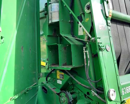 John Deere 569 año 2016