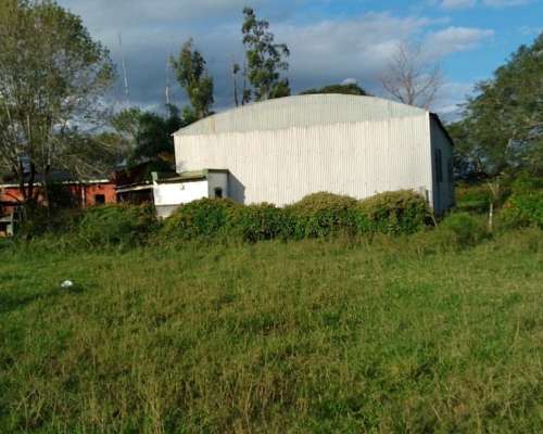 Campo de 383 Hectáreas con Instalaciones