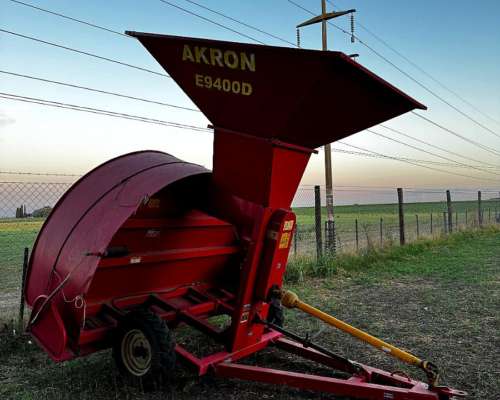 Embolsadora de Grano Seco Akron