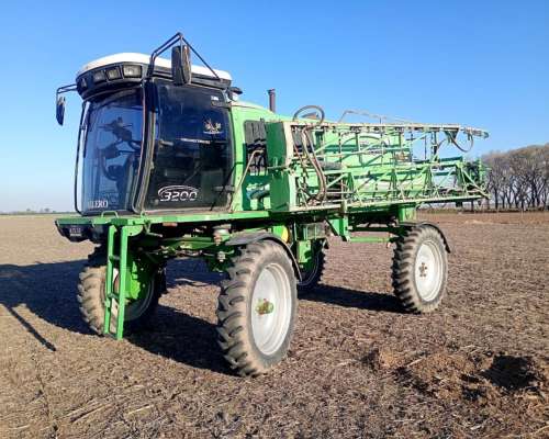 Metalfor 3200. año 2005. 7.000 Hs