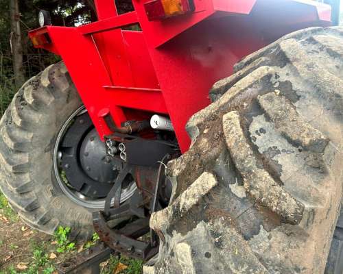 Agrícola Massey Ferguson 1215 S-4