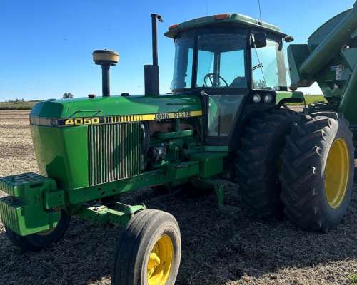 Tractor John Deere 4050