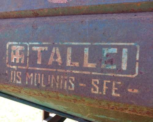 Tolva Semillera en Buen Estado