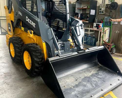 Minicargadora John Deere 318g 2024/ 0km