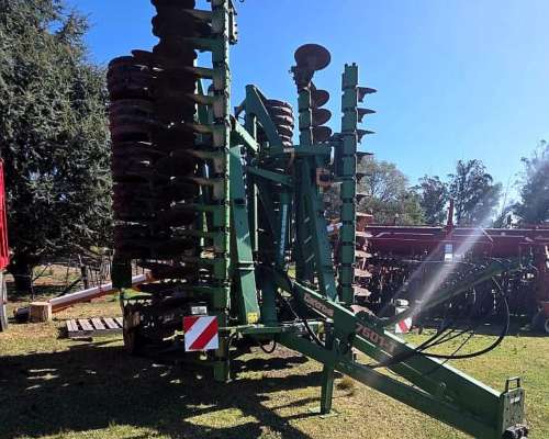 Amazone Catros 7,5mts. Rastra Rápida.