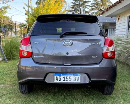 Toyota Etios 1.5 5ptas X 6mt (l18) 2023 Nafta $24.499.000