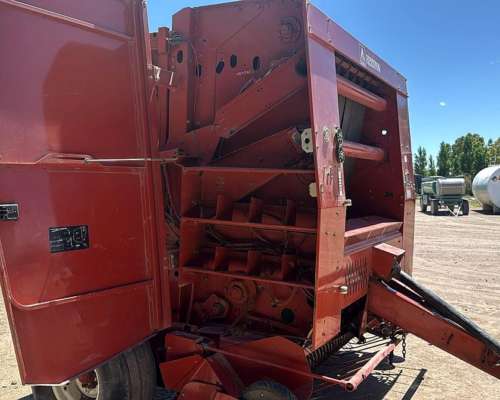 Rotoenfardadora Hesston 956 - Usada