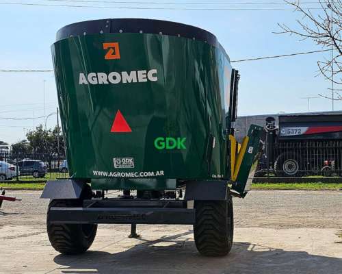 Mixer Descarga Frontal Distribuidor 14 M3 C/balanza- Agromec