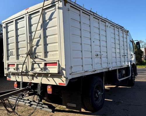 Volkswagen 17.250 Modelo 2008 + Acoplado Incluido